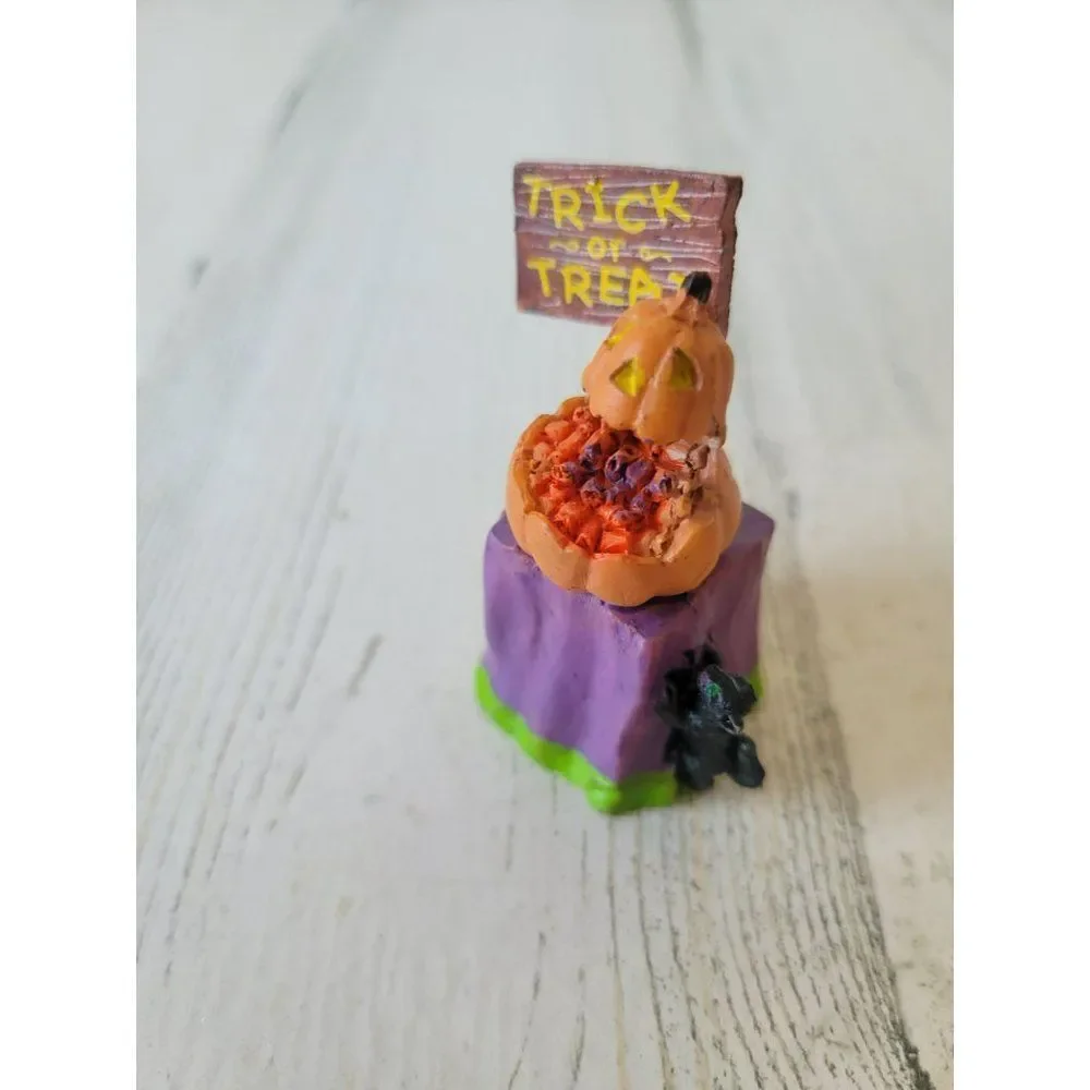 Lemax pumpkin trick treat bowl cat table‎ Halloween figurine accessory